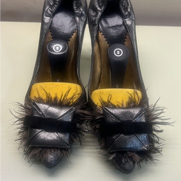 Emporio Armani Black Heels with Sculptural Metallic Heel and Glossy Finish - Picture 5 of 8